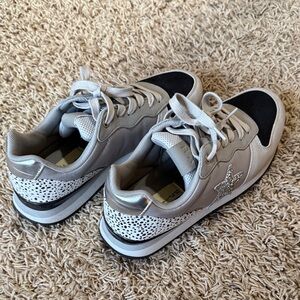 Vintage Havana Size 8.5 Grey Cheetah Multi Silver/Black Women’s Varda Sneakers
